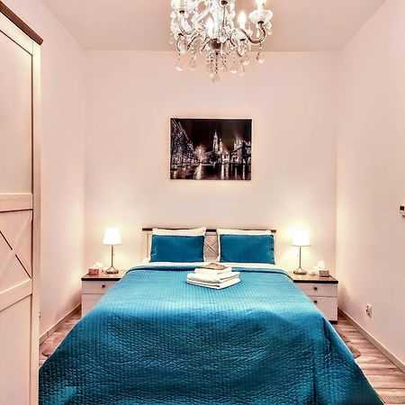 Z-1 Krakow Old Town O&P Apartfamily Bagian luar foto
