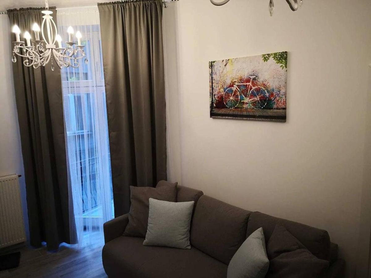 Z-1 Krakow Old Town O&P Apartfamily Bagian luar foto