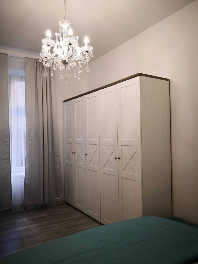Z-1 Krakow Old Town O&P Apartfamily Bagian luar foto